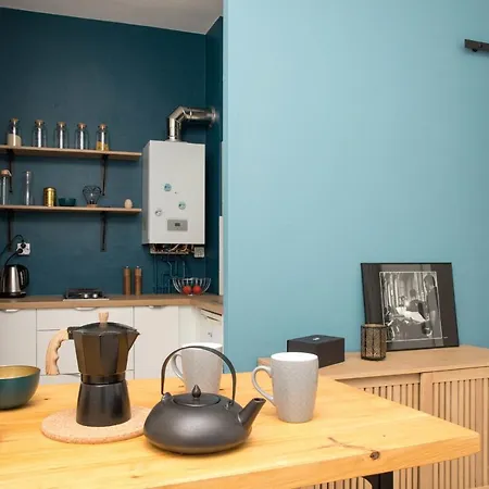 Grand Studio Zen Dans L'hyper Centre De Apartment